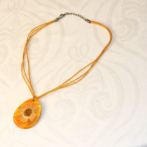 Sunny Yellow Flower Mother of Pearl Necklace - Picture 3 of 4